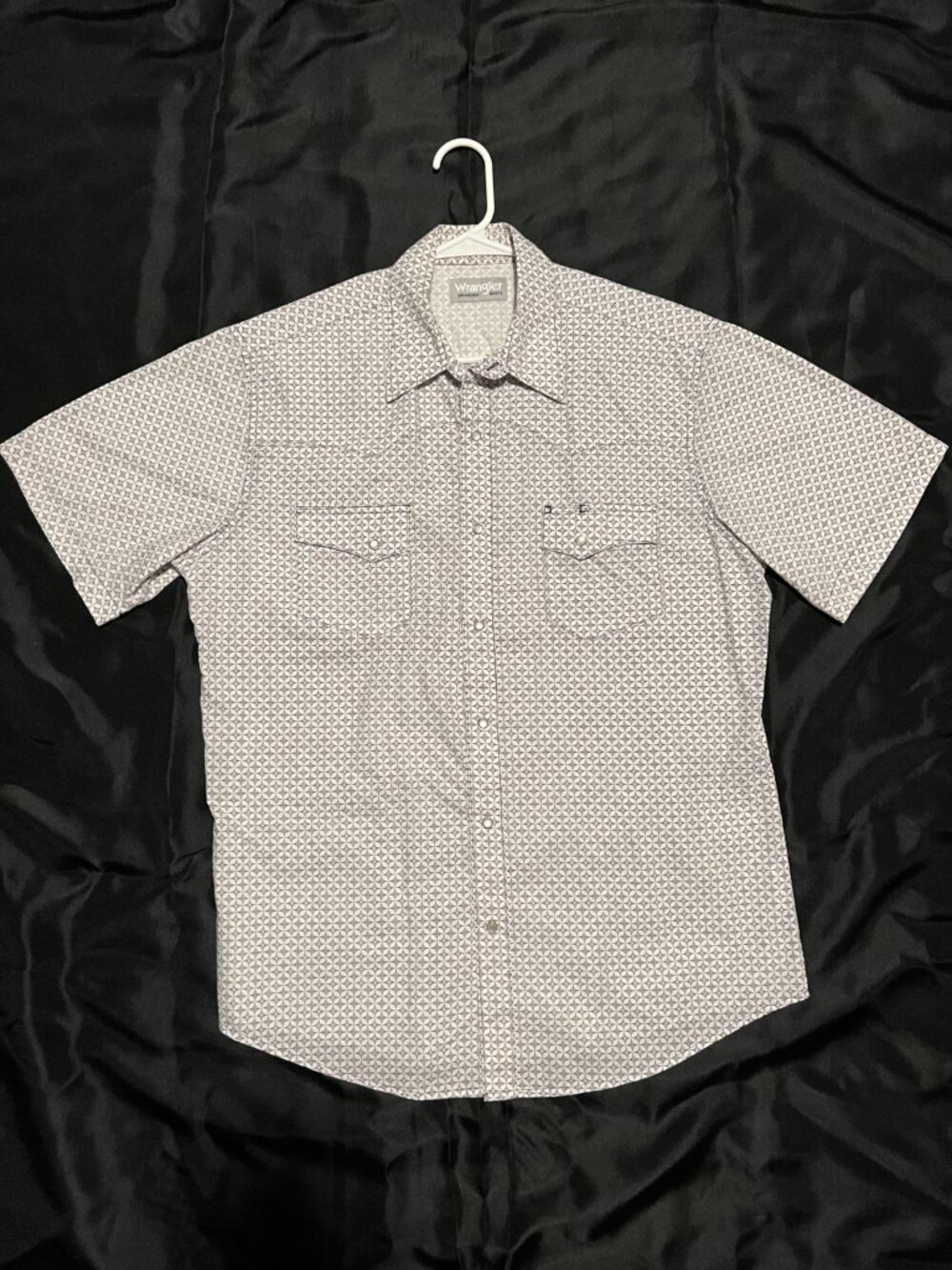 Wrangler Wrancher® Short Sleeve Button-Up Shirt Large Gray Geometric Print